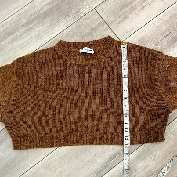 Miramar Sirena size medium crop top sweater - Picture 4 of 8